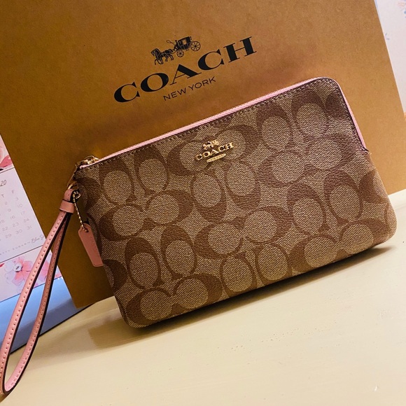Nwt! Coach large double zip wristlet. - Picture 3 of 5